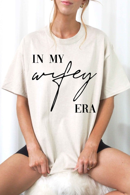 IN MY WIFEY ERA GRAPHIC TEE